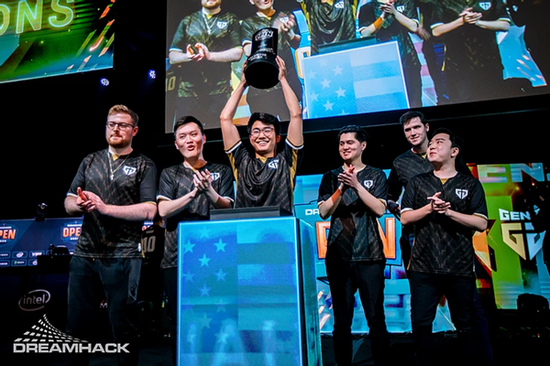 阿克尚新英雄全面解析 ADC出装与连招技巧